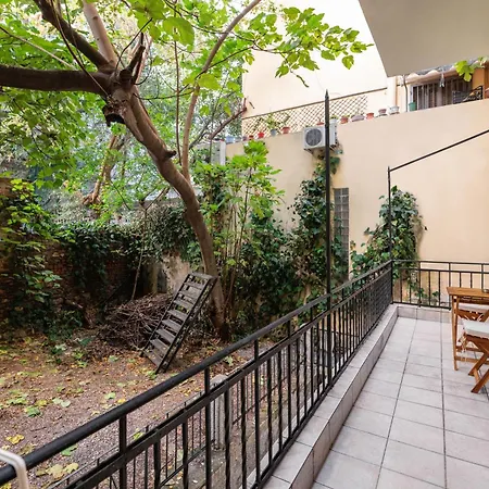 Couple-In Magical Suite With Jacuzzi Thessaloniki Exterior photo